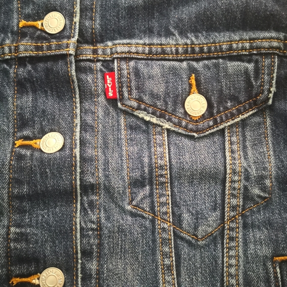 NEW Levi's Ex-Boyfriend Trucker Jacket - Picture 2 of 4